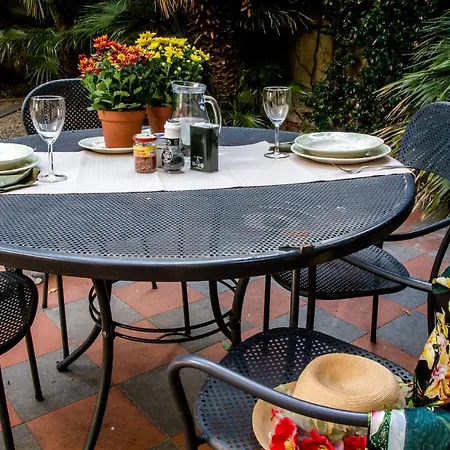 Acacia - Palma Апартаменты Флоренция